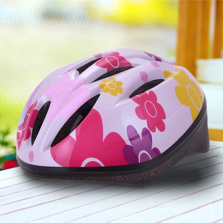 儿童轮滑头盔自行车骑行滑板车平衡车安全头盔