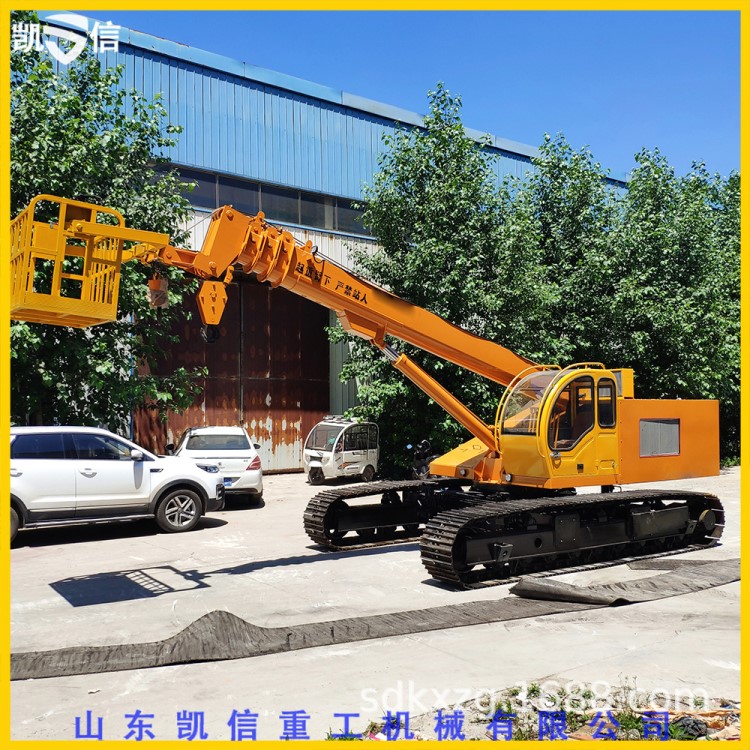 徐州8吨小型履带吊机 履带式自行走吊车 狭窄空间起吊