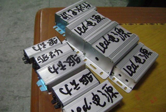 GPS終端外殼 CMMB外殼  車載移動 信號防雷器外殼示例圖3