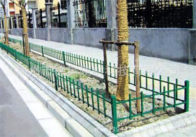供應(yīng)草坪圍欄 草坪柵欄 綠化圍欄 柵欄  廠家定制直銷示例圖3