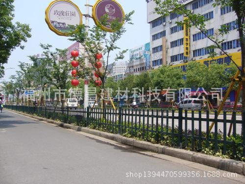 供應(yīng)草坪圍欄 草坪柵欄 綠化圍欄 柵欄  廠家定制直銷示例圖6