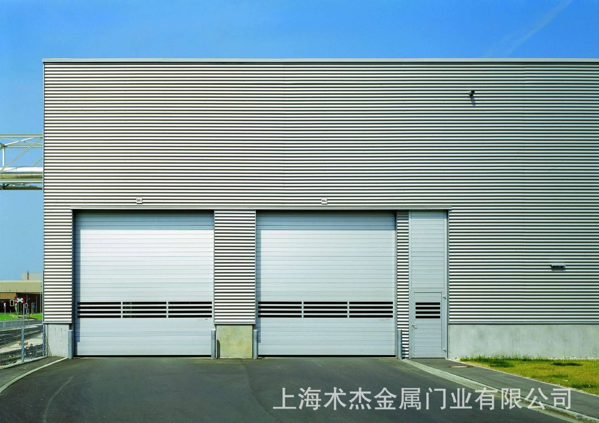 提升 滑升 工業(yè)自動(dòng) 抗風(fēng) 防火  廠房  大門 金屬門示例圖1