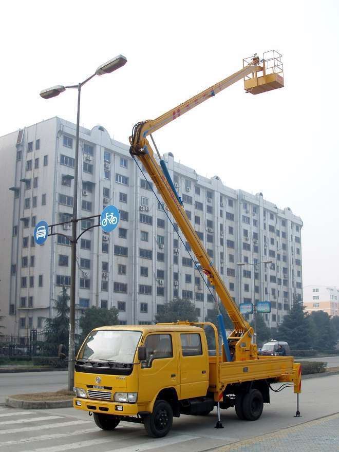 高空作業(yè)車出租/工程車路燈車升降車租賃示例圖5