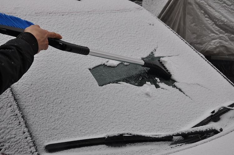 車用汽車除雪鏟 除冰雪鏟板工具 伸縮雪鏟 多功能冰雪鏟 除霜鏟示例圖7