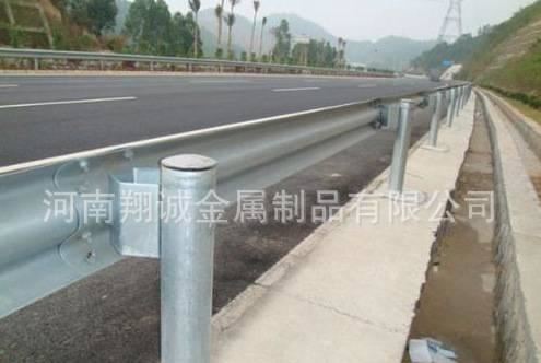 高速公路熱鍍鋅/噴塑/防撞護(hù)欄  國標(biāo)波形鋼板 廠家直銷 可定做示例圖2