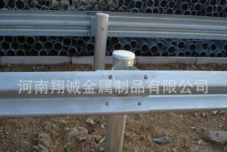 高速公路熱鍍鋅/噴塑/防撞護(hù)欄  國標(biāo)波形鋼板 廠家直銷 可定做示例圖6