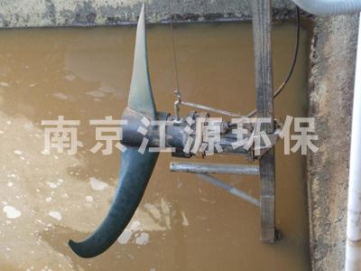 潛水推流器