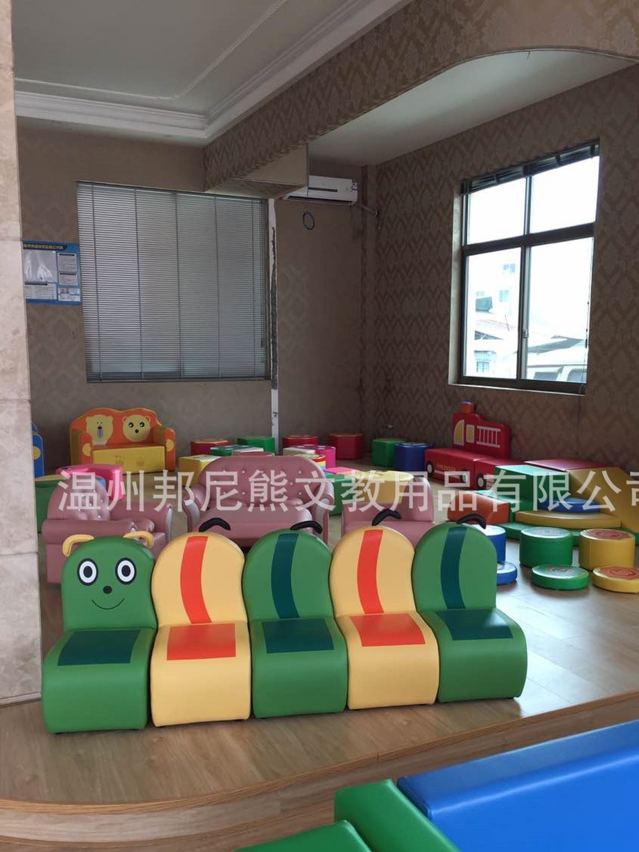 邦尼熊廠家直銷 幼兒兒童PVC軟包毛蟲組合沙發(fā) 可批發(fā)卡通沙發(fā)示例圖1