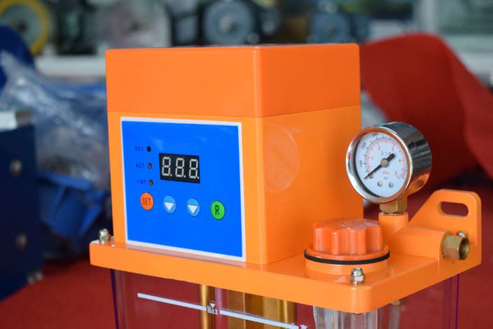 批發銷售注油機 注塑機潤滑油泵，機床自動潤滑泵 數顯示例圖2