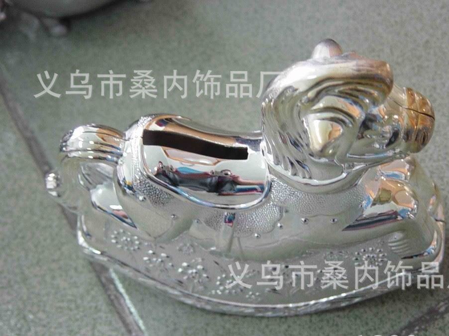 高品質(zhì)廠家供應(yīng)金屬電鍍動(dòng)物奶牛儲(chǔ)蓄罐儲(chǔ)錢罐會(huì)銷禮品示例圖8
