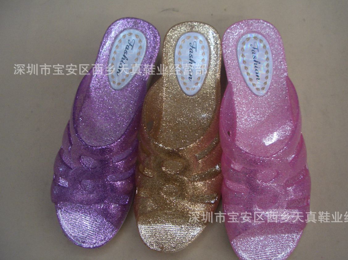 2016夏季新款韓版水晶閃粉女士坡跟涼鞋 舒適透氣鏤空涼拖鞋批發(fā)示例圖2