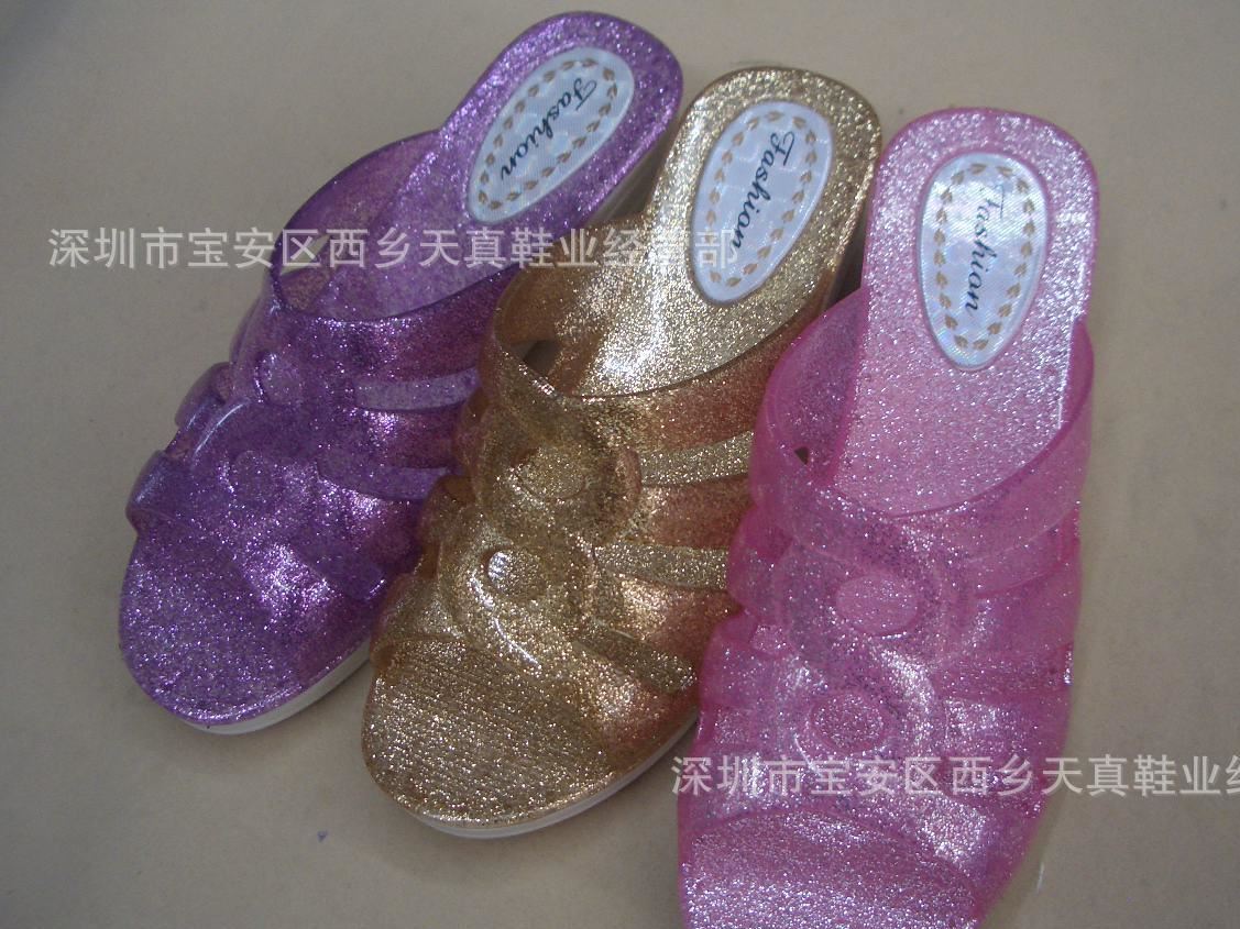 2016夏季新款韓版水晶閃粉女士坡跟涼鞋 舒適透氣鏤空涼拖鞋批發(fā)示例圖3