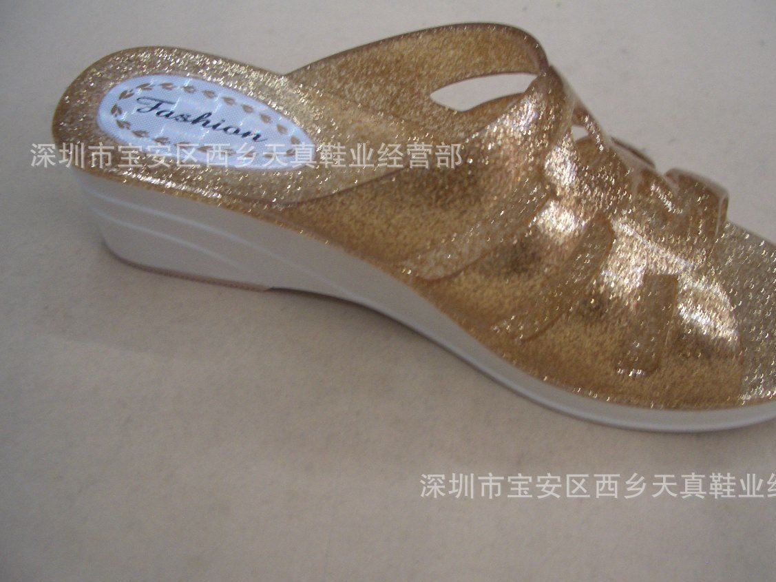 2016夏季新款韓版水晶閃粉女士坡跟涼鞋 舒適透氣鏤空涼拖鞋批發(fā)示例圖7