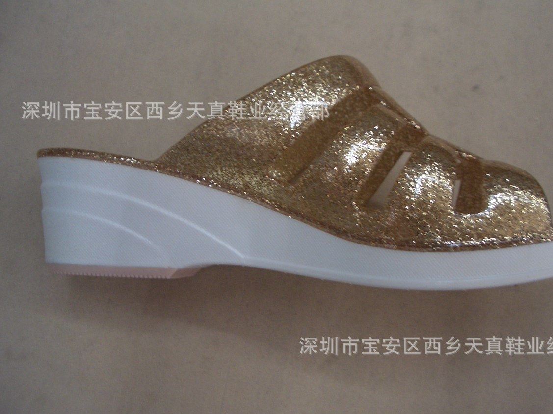 2016夏季新款韓版水晶閃粉女士坡跟涼鞋 舒適透氣鏤空涼拖鞋批發(fā)示例圖8