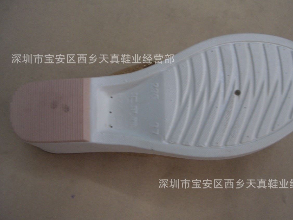 2016夏季新款韓版水晶閃粉女士坡跟涼鞋 舒適透氣鏤空涼拖鞋批發(fā)示例圖9