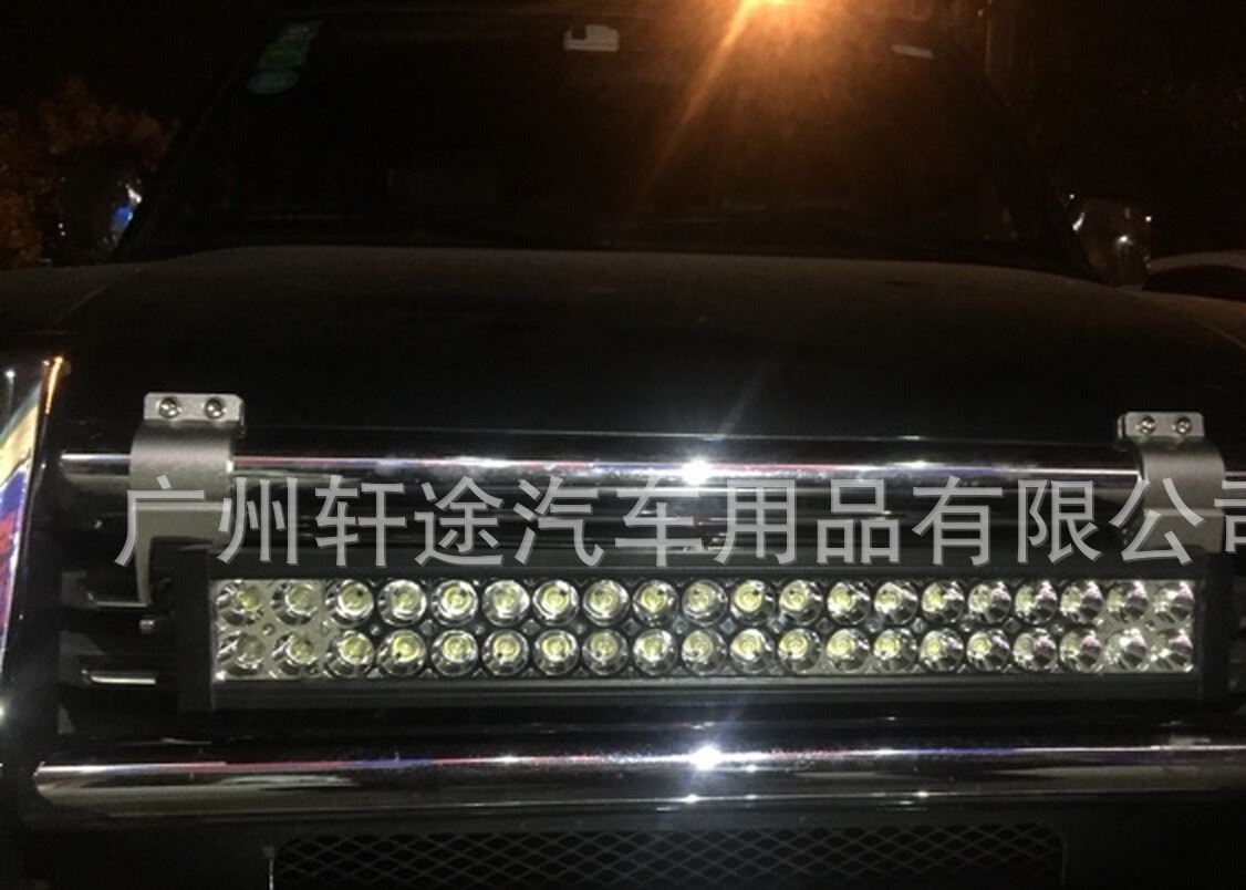 汽車(chē)越野車(chē)改裝 LED長(zhǎng)條燈 車(chē)頂燈12-24V通用 貨車(chē)射燈前杠燈爆閃示例圖13