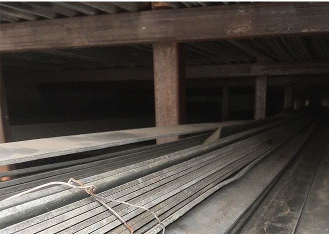 廠家直銷熱鍍鋅扁鋼 現貨鍍鋅扁鐵 熱鍍鋅扁鐵切割示例圖10
