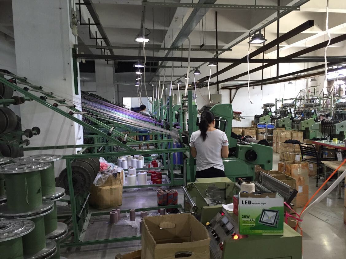 廠家直銷金黃色三股繩綁繩帶穗手提滌綸繩飾品扭繩窗簾繩批發示例圖9