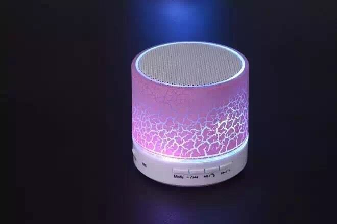 新款 裂紋帶燈藍牙手機輕便音箱302C插卡無線充電小音響工廠直批示例圖7