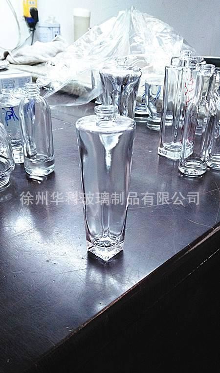 香水瓶50ml晶白料香薰瓶30ml玻璃透明噴霧香水瓶廠家直銷批發(fā)制作示例圖6