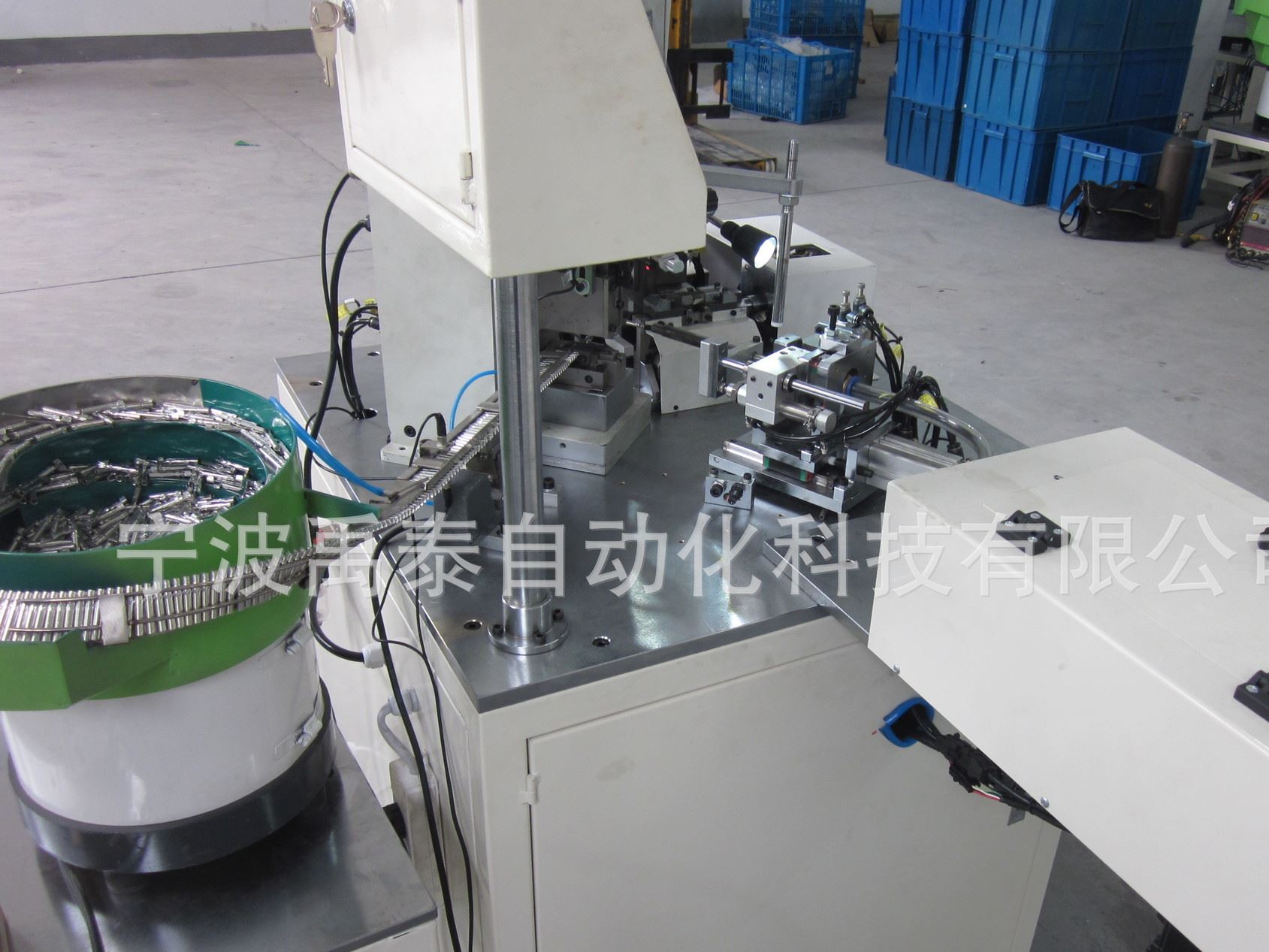 光伏全自動(dòng)剝裁線擰螺帽機(jī) 壓端子一體機(jī)  高效非標(biāo)自動(dòng)化設(shè)備示例圖3