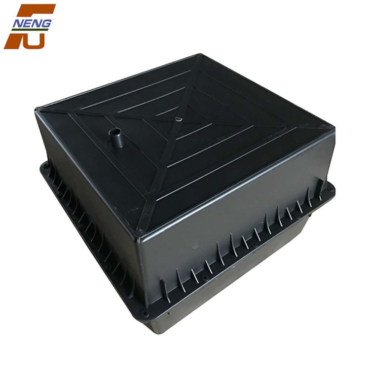 在不需要考虑蓄电池防盗的情况下,不需要再劳心做水泥槽