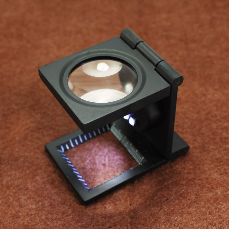 全金属10倍 可折叠台式放大镜 照布镜 带刻度 光学镜片 带灯