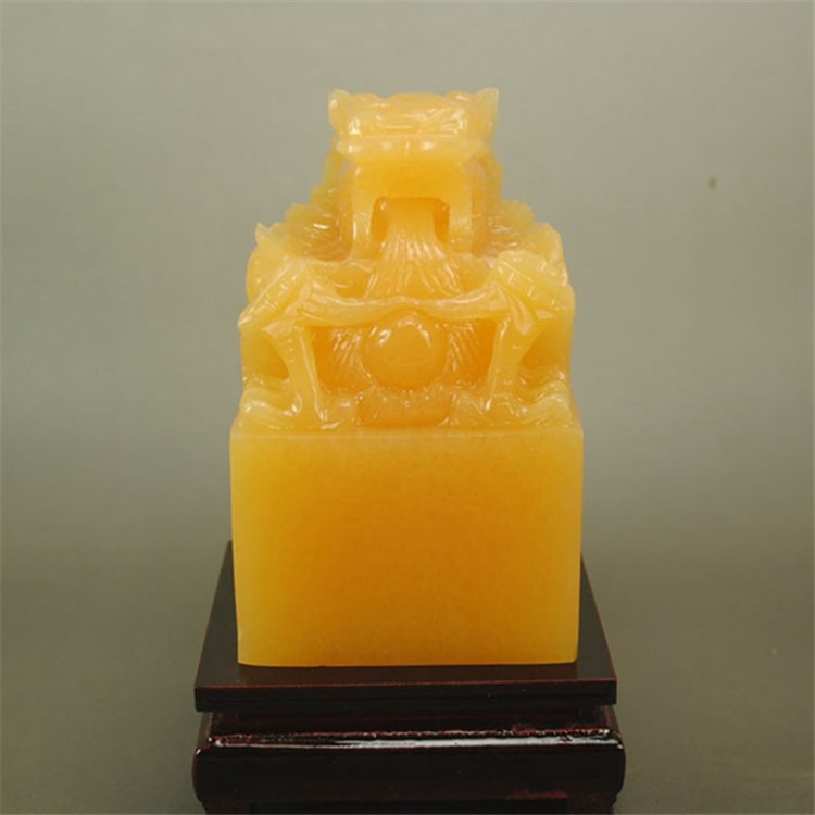 天然金丝黄玉印章摆件龙头玉玺商务礼品镇宅旺运玉器可定制刻字