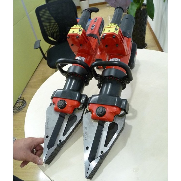 充电式电动剪扩钳lukas卢卡斯 便携式剪扩器