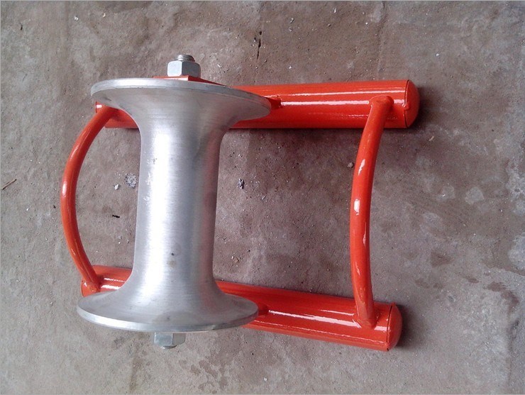 供应电缆直线滑车厂家,钢管架电缆滑车价格表