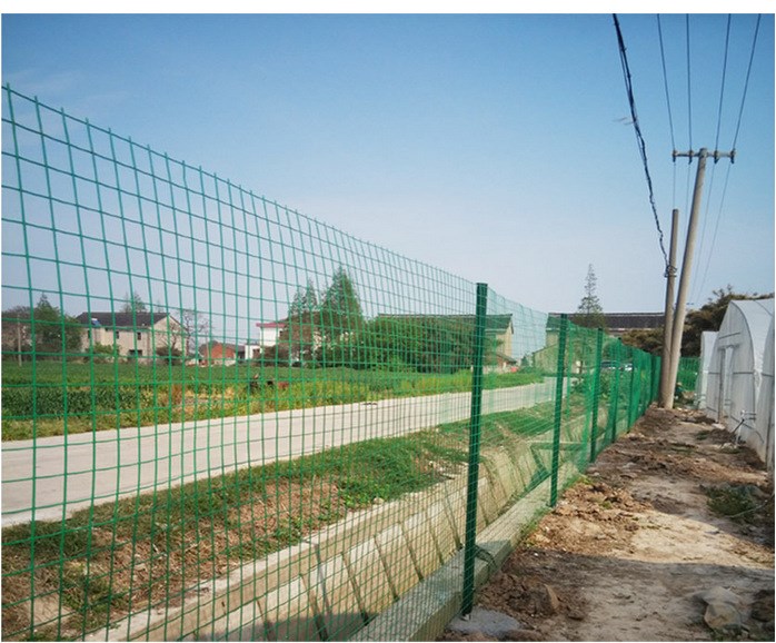 荷兰网 波浪护栏网 鱼塘 养殖业防护网 围网 寿命长久价格便宜