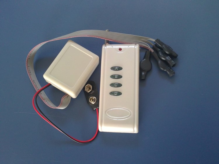 供应无声无线提醒四通道震动器/无线遥控控制振动器/一拖四接收