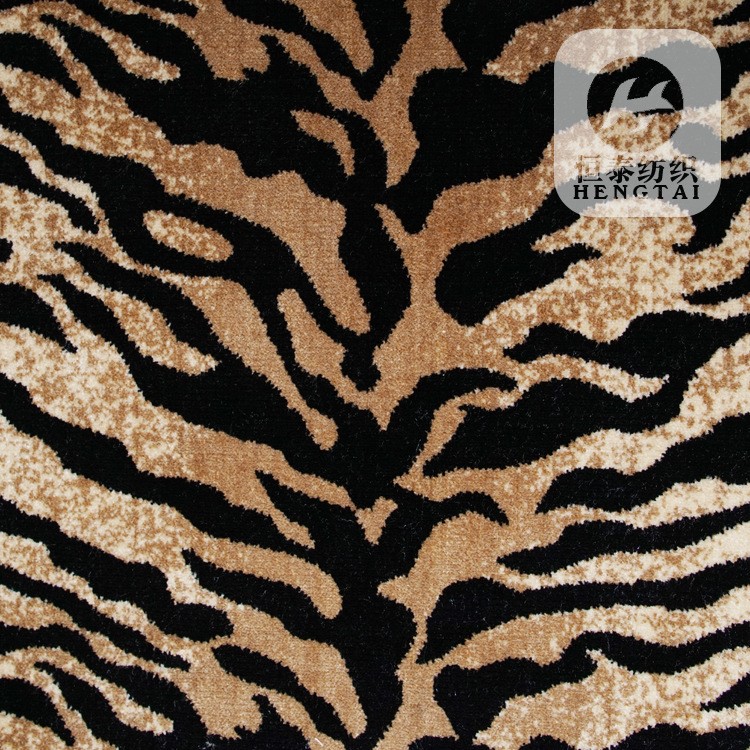 加厚现货虎纹仿动物纹花型提花割绒梭织沙发布料座椅色织绒布面料