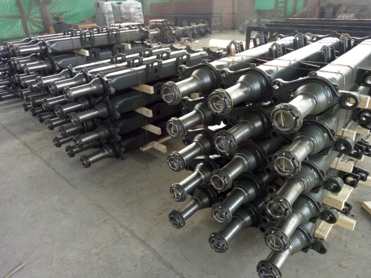 【富华车桥】挂车配件富华型日式车轴美式德式车轴厂家车桥公司13t