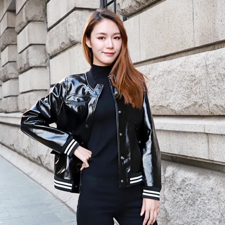 机车皮衣 新款潮流欧美 女士短款夹克外套 黑色亮皮皮衣女批发