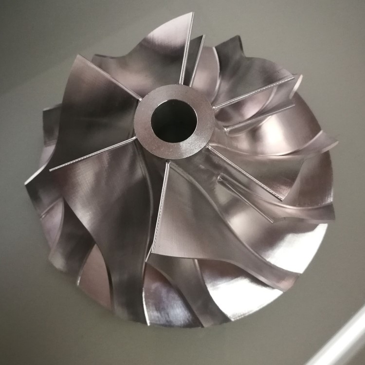 五轴联动增压叶轮涡轮加工