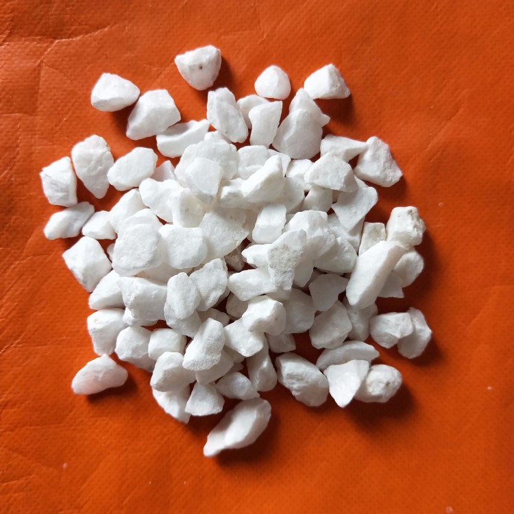 白色水磨石碎石 水磨石原料 大理石石子 白色石米