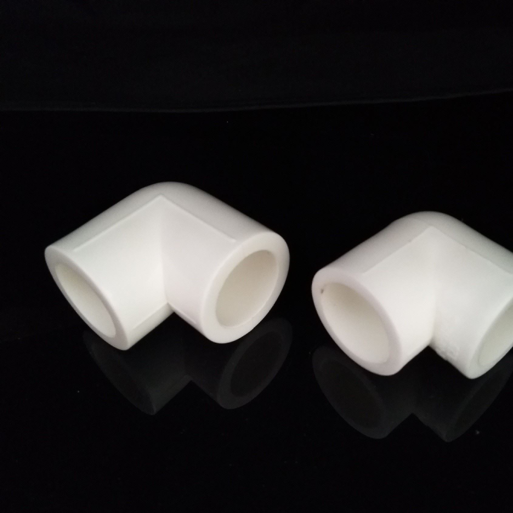 【】ppr等径弯头 90度弯头 自来水配件dn20-110 种类齐全 量大从优