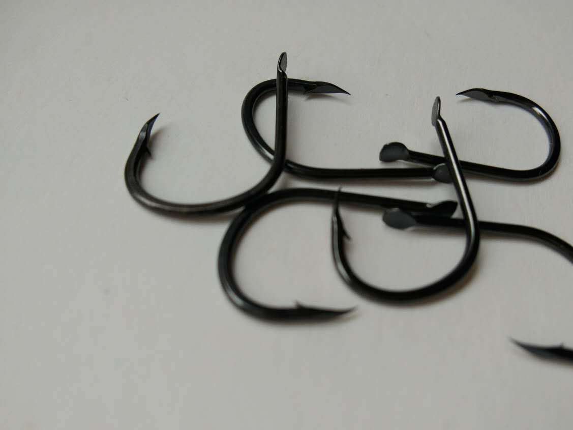 【】厂家直销黑本刚伊势尼鬼牙有倒刺鱼钩批发正品袋装高碳鱼钩