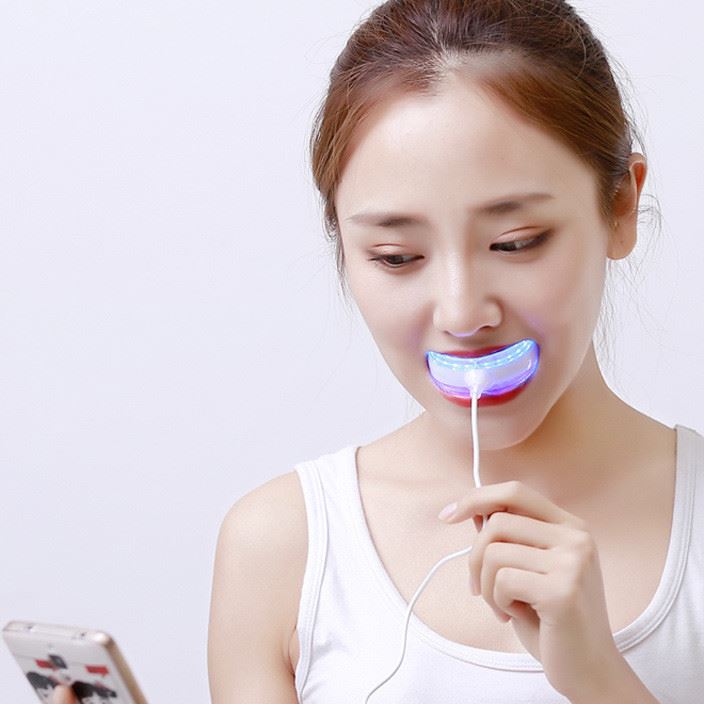 【】蓝光清洁美牙仪神器速效冷光牙齿美白仪去烟渍大黄牙 家用套装