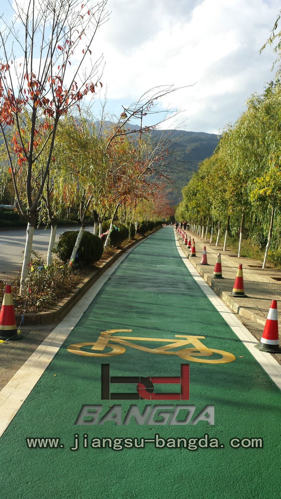 自行车专用道,自行车比赛专用道,城市绿道,绿道建设,防滑路面