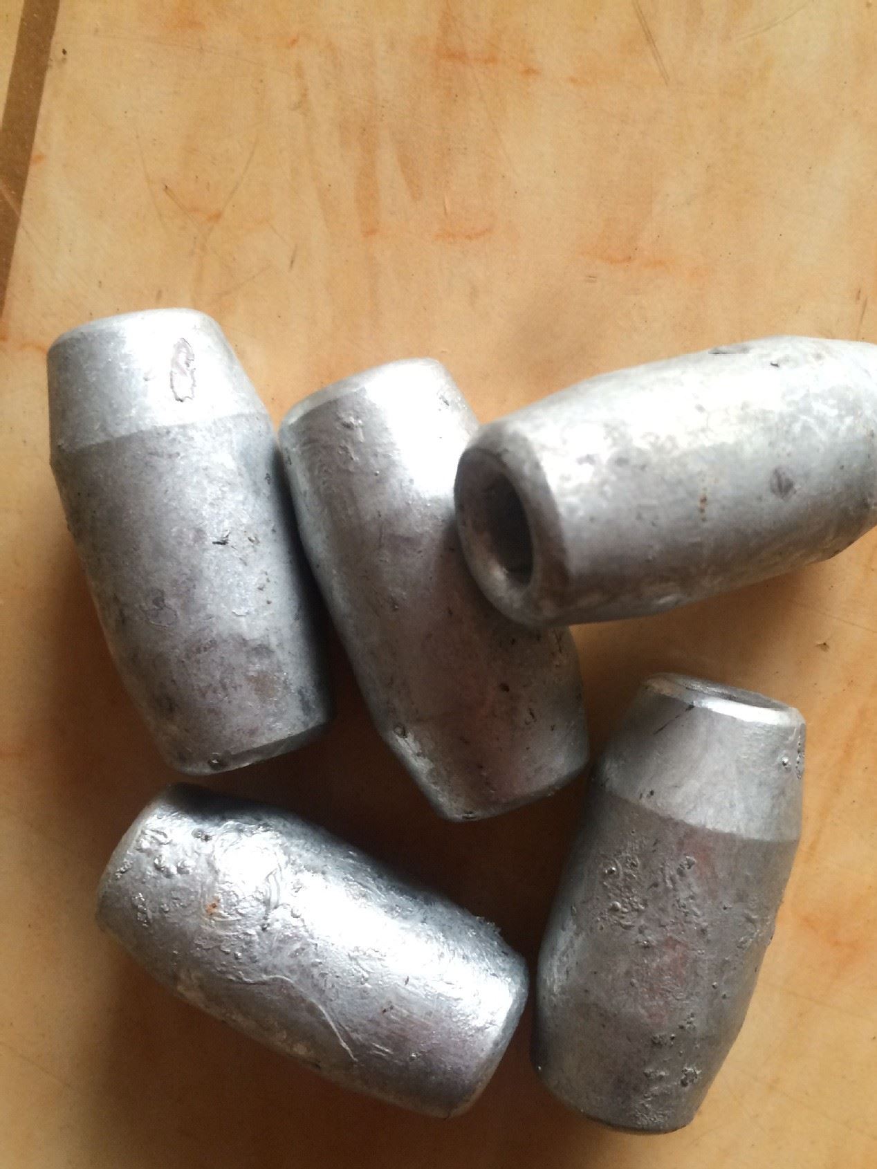 本厂生产各种规格渔网通心铁坠串孔坠铁坠子